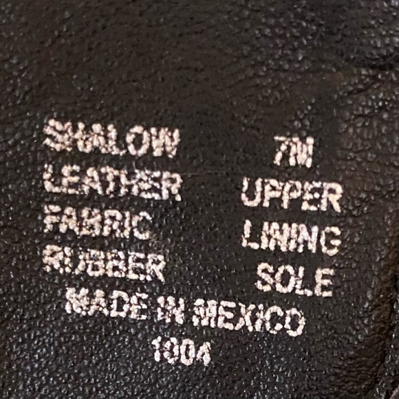 Steve Madden BLK Leather Heels, 7 winter Sale - Picture 6 of 6